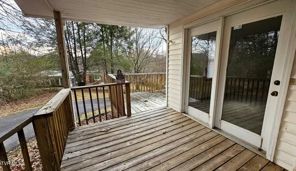 $190,000 | 323 6th Street Northwest, Coeburn, VA 24230