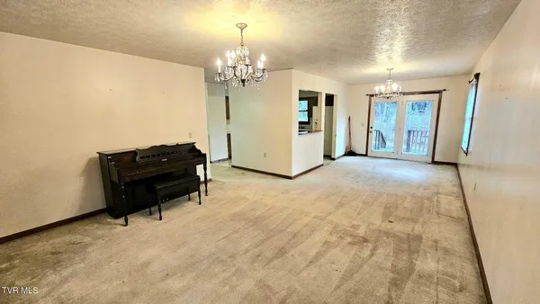 $190,000 | 323 6th Street Northwest, Coeburn, VA 24230