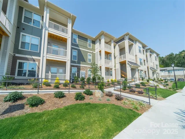 $1,726 | 15155 Ollie Drive, Unit EDEN, Charlotte, NC 28273