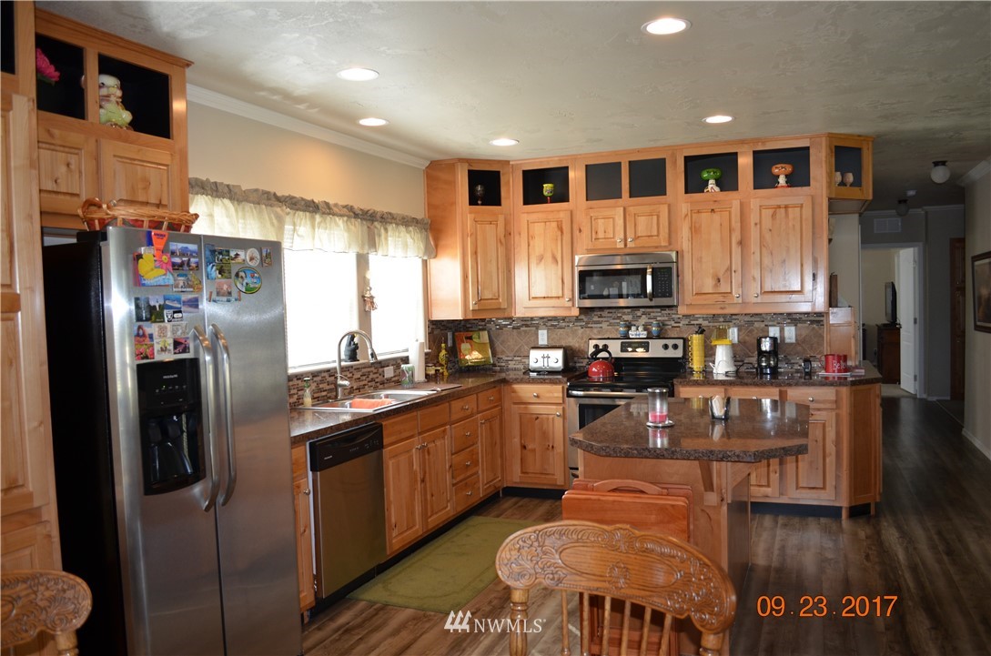 612 Elochoman Valley Road Cathlamet, WA 98612 - Photo 7 of 22 Gallery Image 7