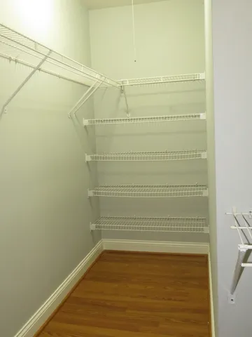 $2,400 | 43 Foxcroft Road, Unit 115, Naperville, IL 60565