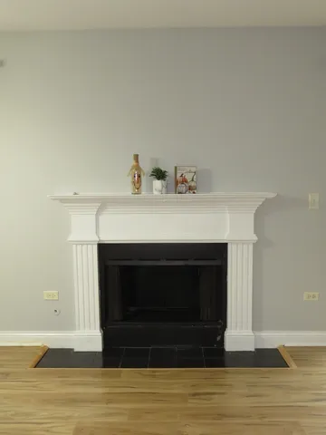 $2,400 | 43 Foxcroft Road, Unit 115, Naperville, IL 60565