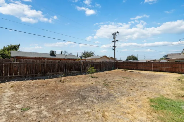 $280,000 | 21412 South Pleasant Avenue, Riverdale, CA 93656