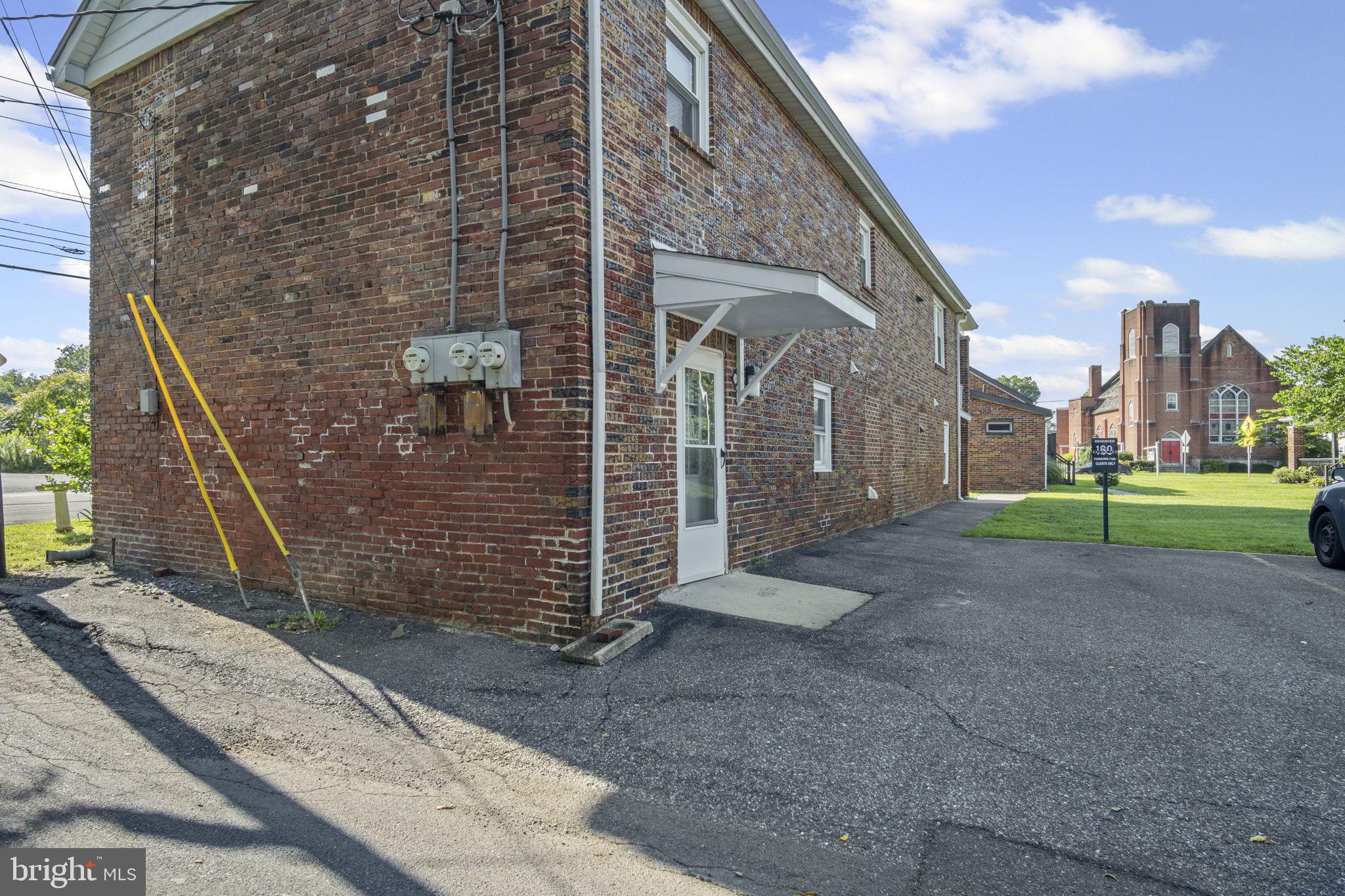 160 Linglestown Road Harrisburg, PA 17110 - Photo 14 of 68