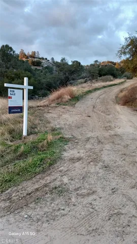 $250,000 | 37 Lynx Lane, Prather, CA 93651