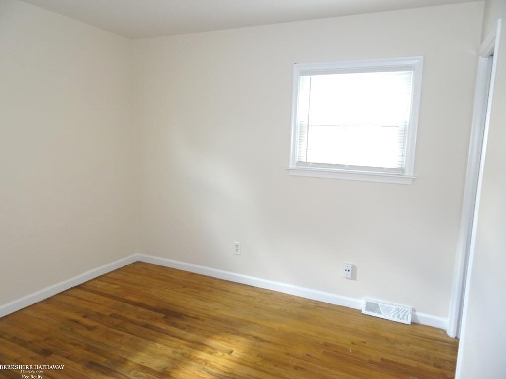 13800 Toepfer Road Warren, MI 48089 - Photo 10 of 14 50025427-9.JPG