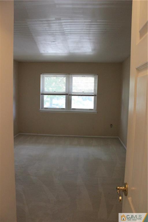 161 Evergreen Road, Unit 6B Edison, NJ 08837 - Photo 4 of 6 Gallery Image 4