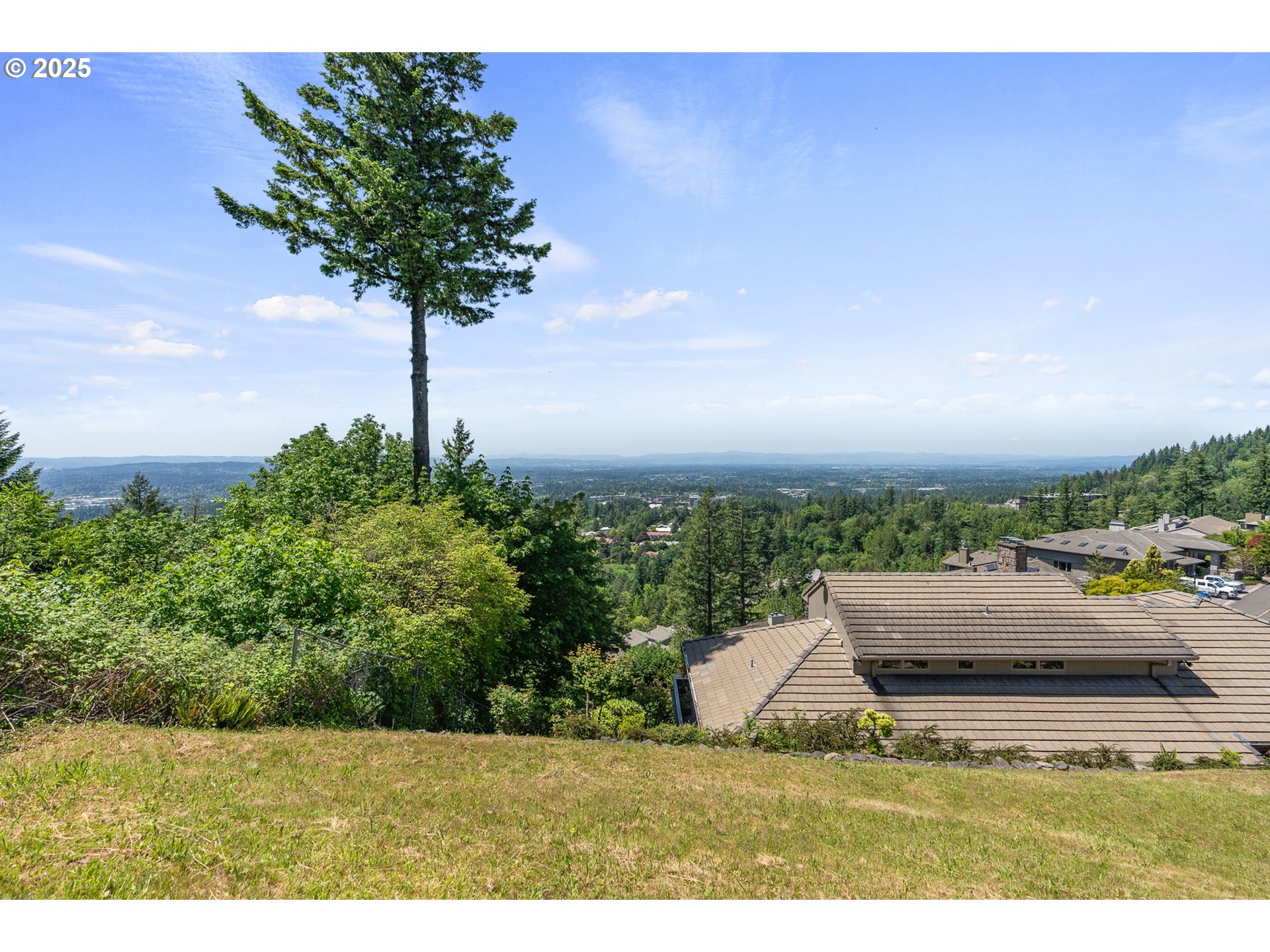 Ascot Court Portland, OR 97225 - Photo 5 of 12 a view of swimming pool from a yard
