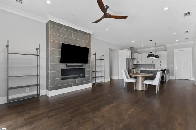 $850,000 | 110 North Markley Street, Unit 304, Greenville, SC 29601