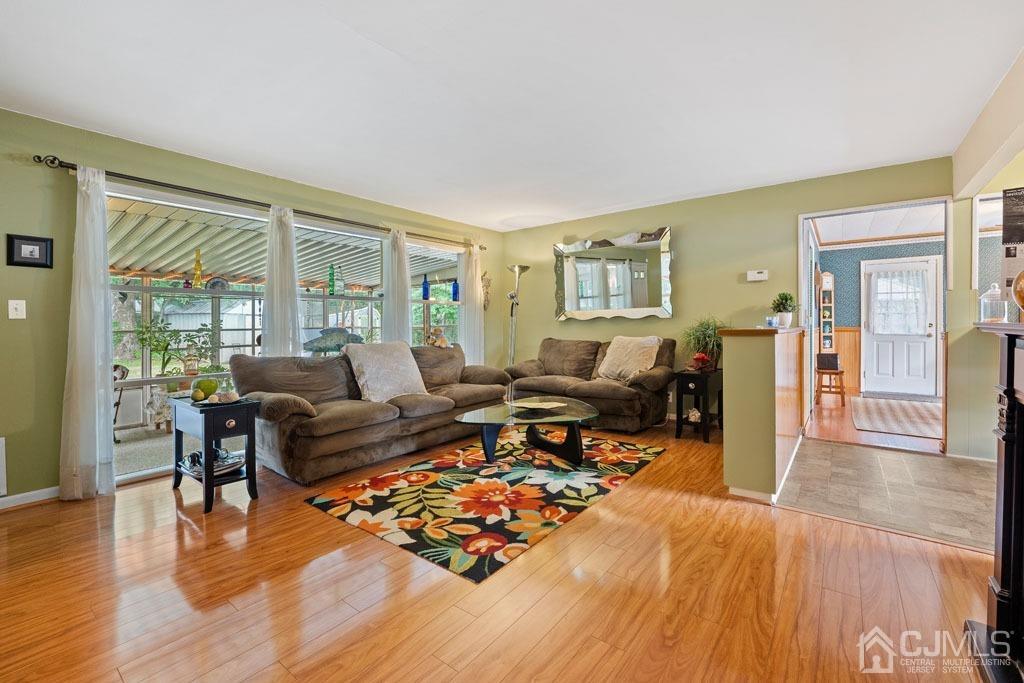 3 Pine Tree Road Old Bridge, NJ 08857 - Photo 3 of 20 Living Room
