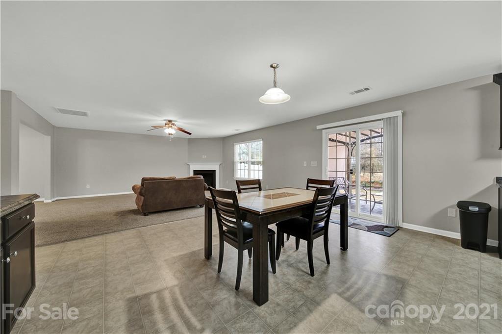 4912 McClure Road Charlotte, NC 28216 - Photo 16 of 48