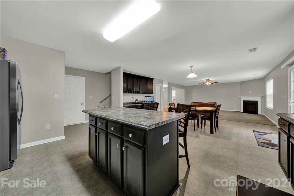 4912 McClure Road Charlotte, NC 28216 - Photo 19 of 48