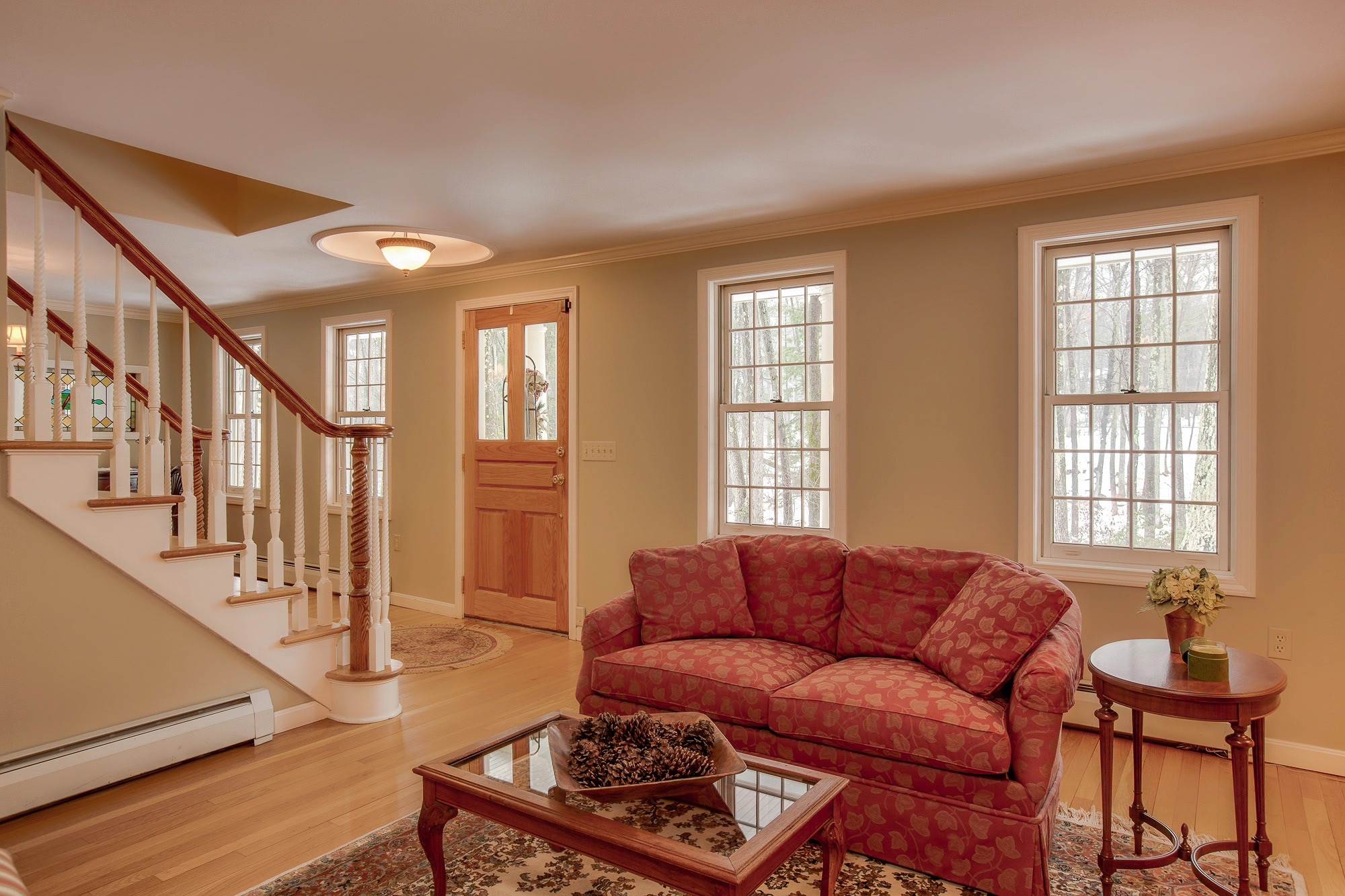 20 Old Farm Road Bedford, NH 03110 - Photo 4 of 40 Gallery Image 4