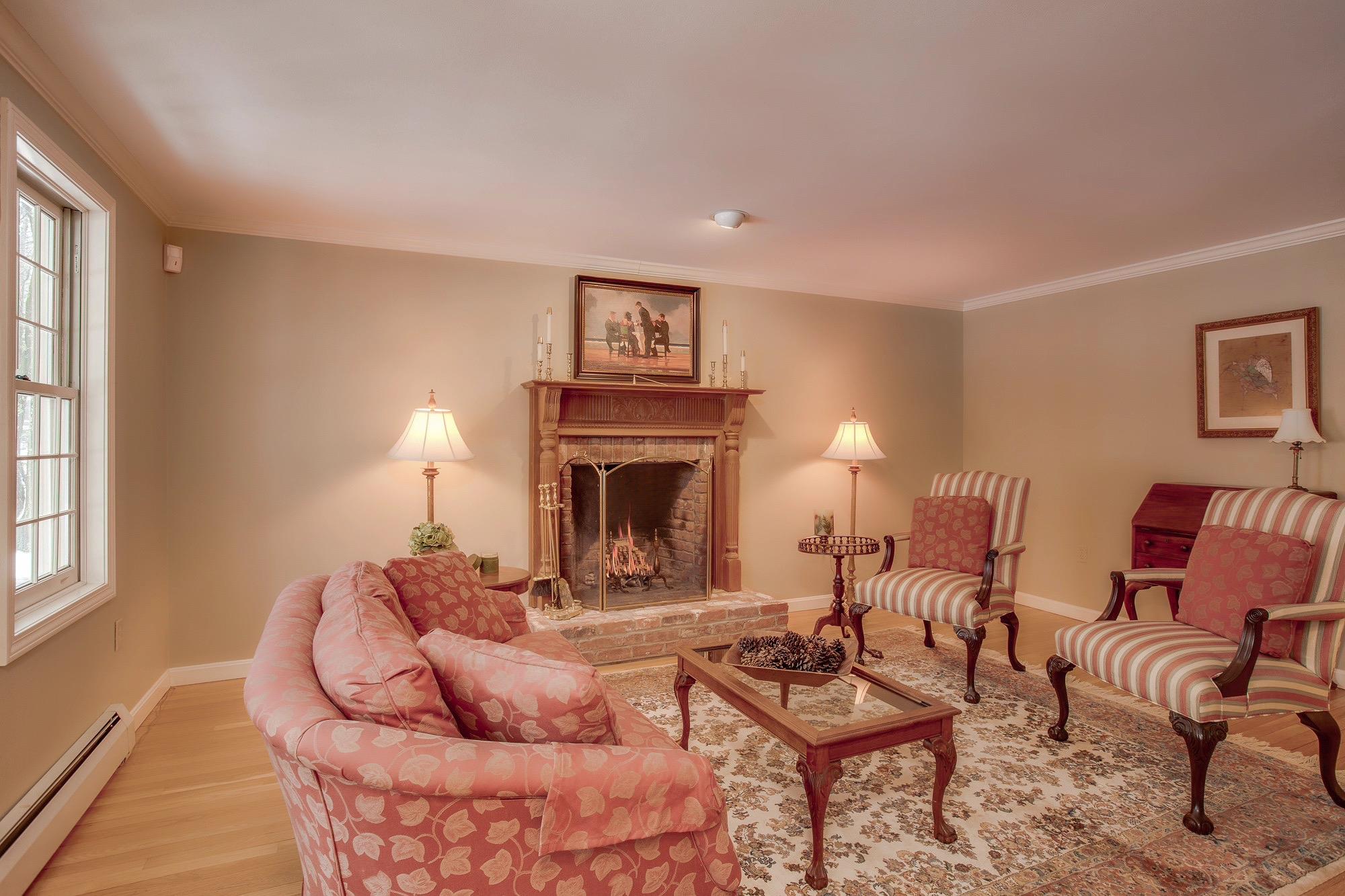 20 Old Farm Road Bedford, NH 03110 - Photo 5 of 40 Gallery Image 5