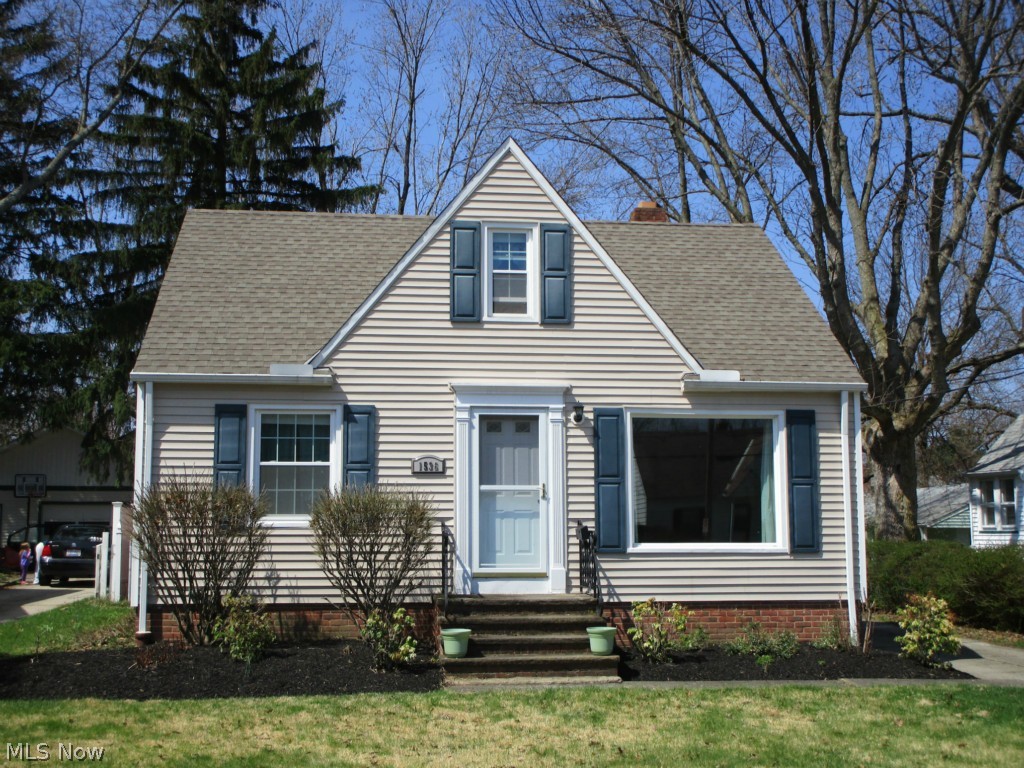 1536 Biltmore Road Cleveland, OH 44124 - Photo 1 of 15 Gallery Image 1