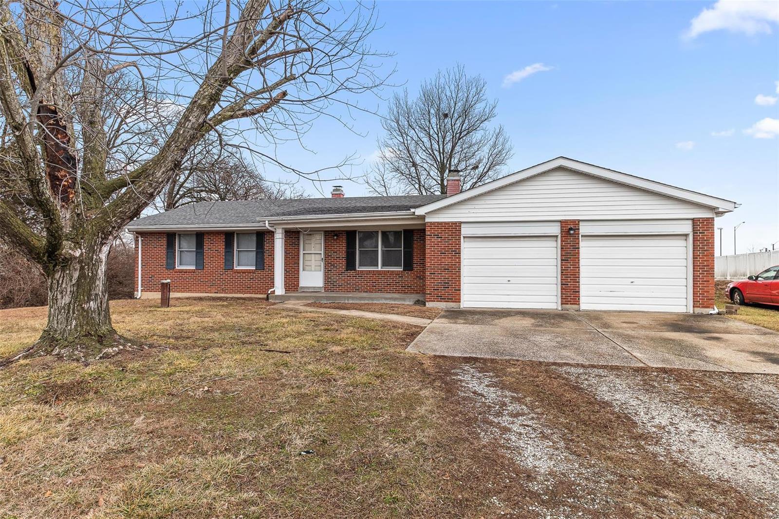 940 Old Bryan Road O'Fallon, MO 63366 - Photo 1 of 27 Gallery Image 1