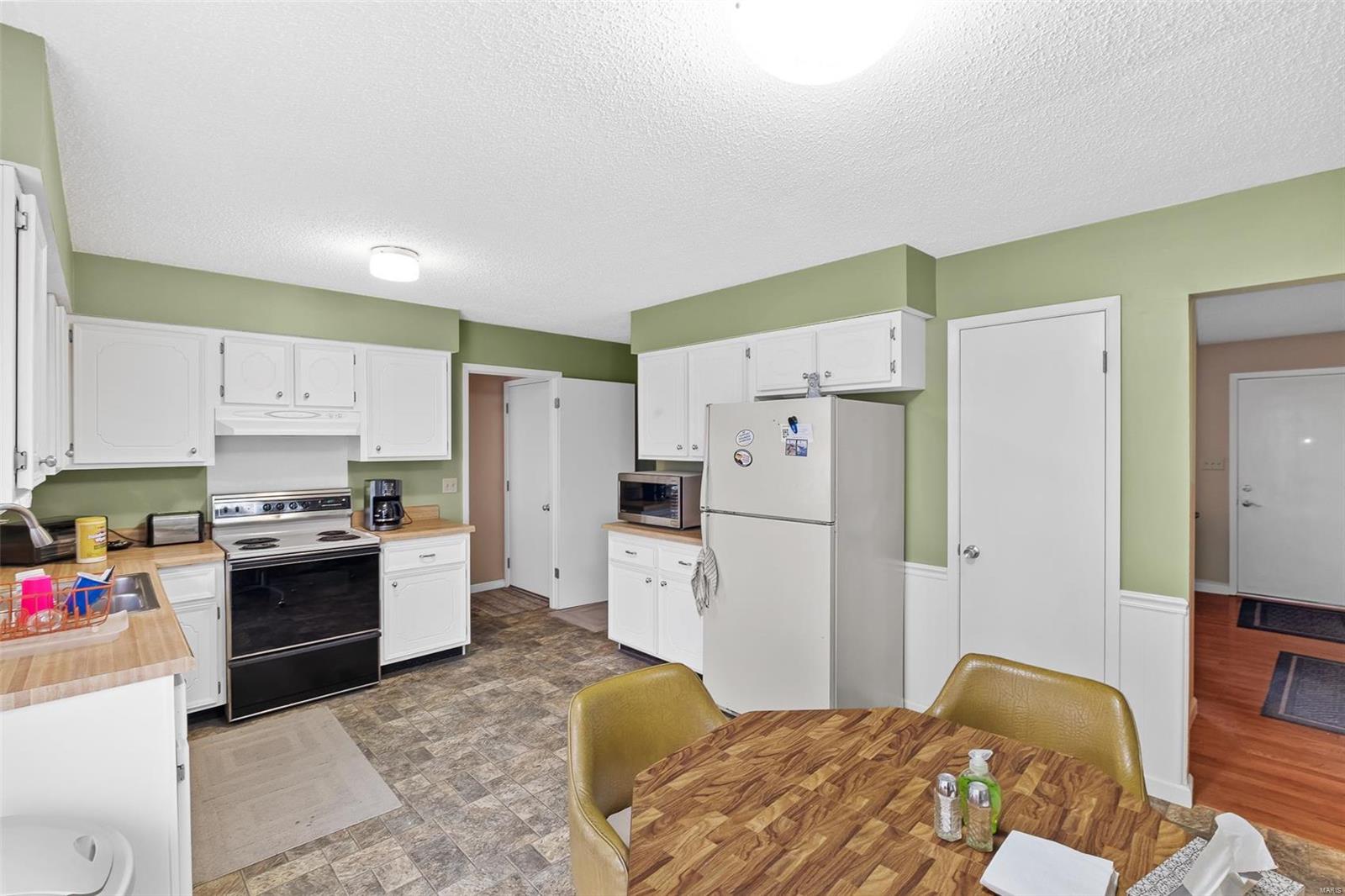 940 Old Bryan Road O'Fallon, MO 63366 - Photo 7 of 27 Gallery Image 7
