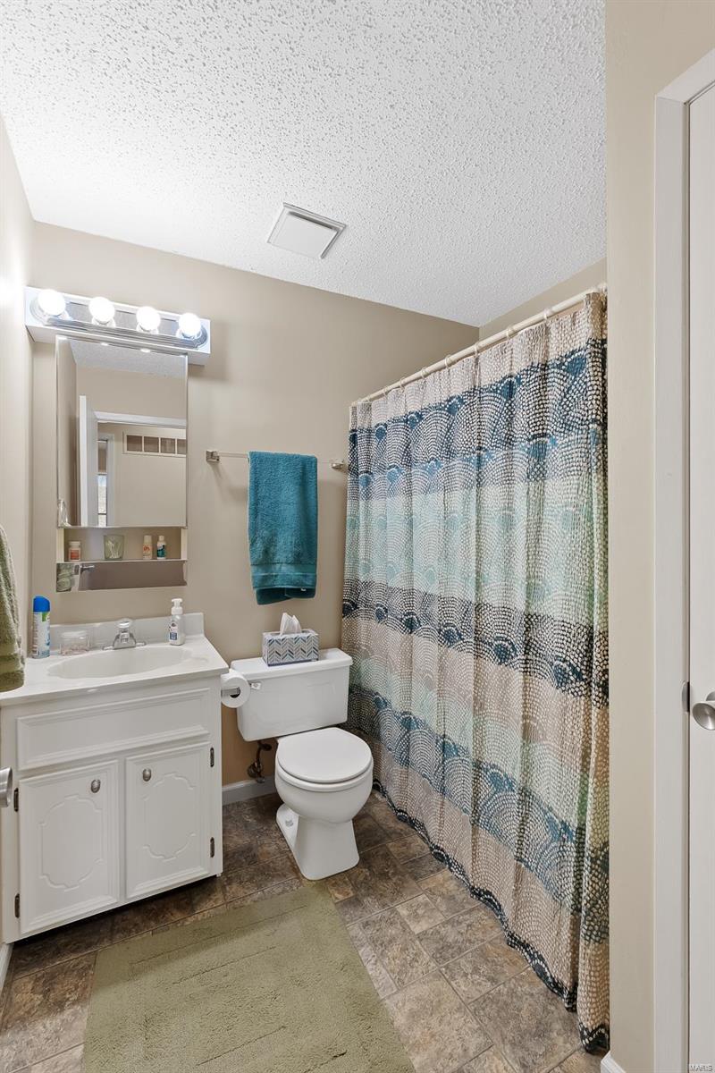 940 Old Bryan Road O'Fallon, MO 63366 - Photo 9 of 27 Gallery Image 9