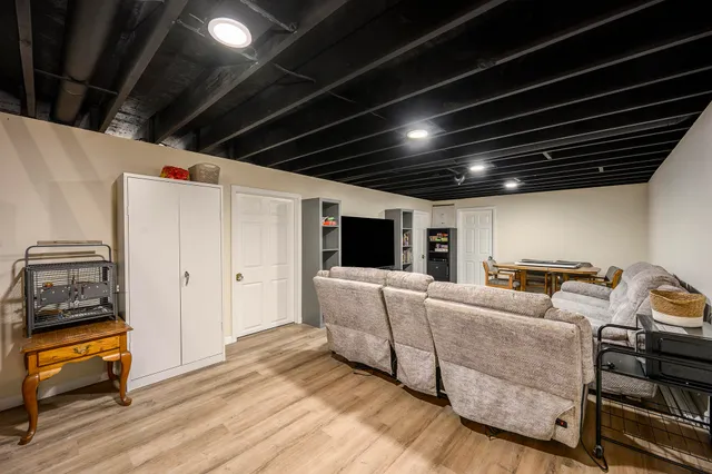 $225,000 | 631 Marsh Road, Plainwell, MI 49080