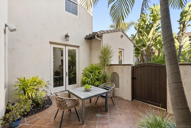 $3,049,000 | 7424 La Mantanza, San Diego, CA 92127