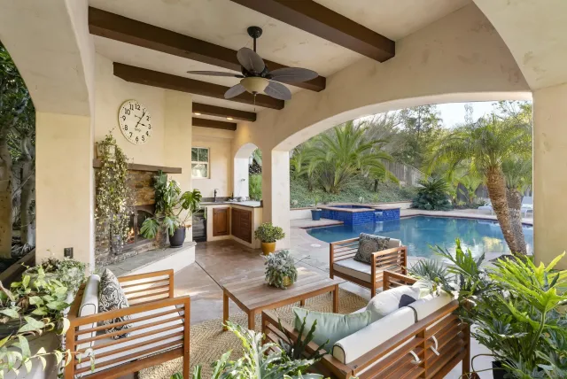 $3,049,000 | 7424 La Mantanza, San Diego, CA 92127