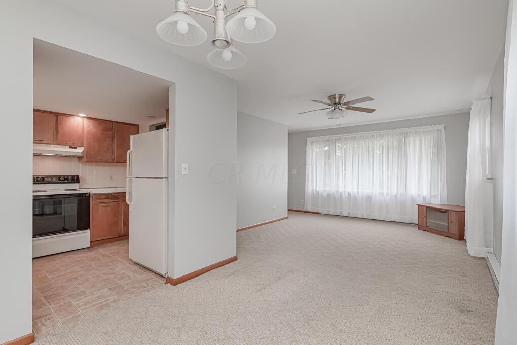 3687 Bell Road Huntsville, OH 43324 - Photo 11 of 20 Family Room/Dining Room
