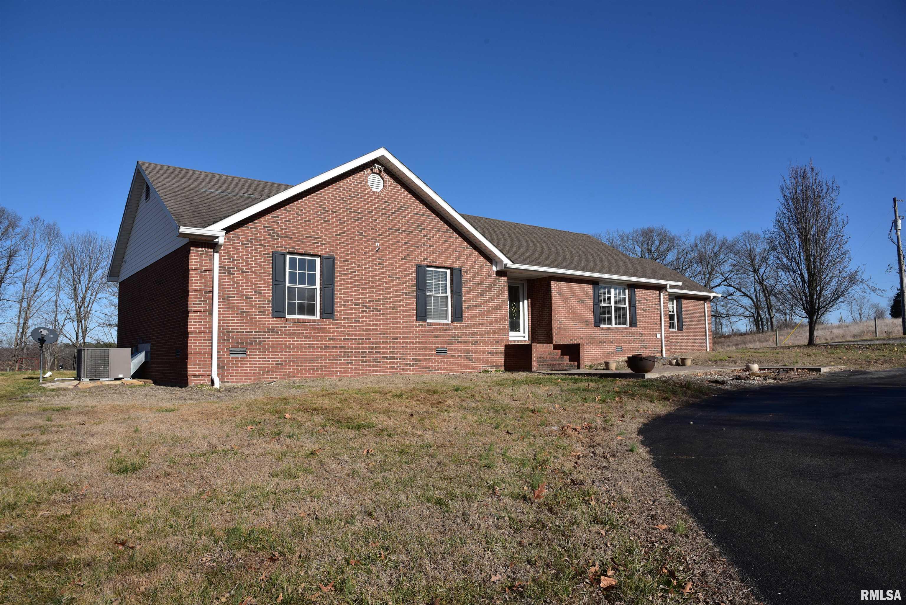1505 Dutchman Lake Road Vienna, IL 62995 - Photo 1 of 59