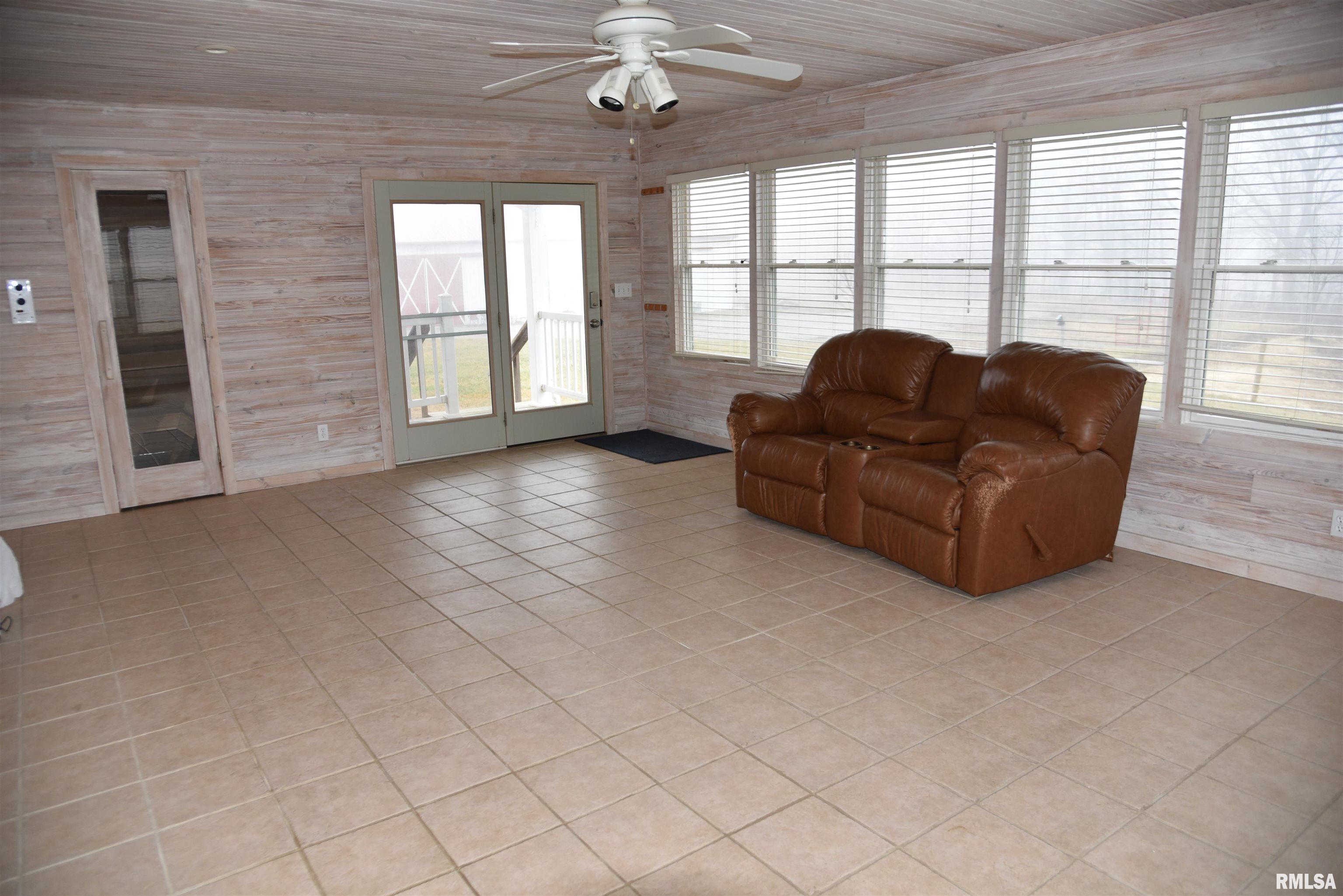 1505 Dutchman Lake Road Vienna, IL 62995 - Photo 18 of 59