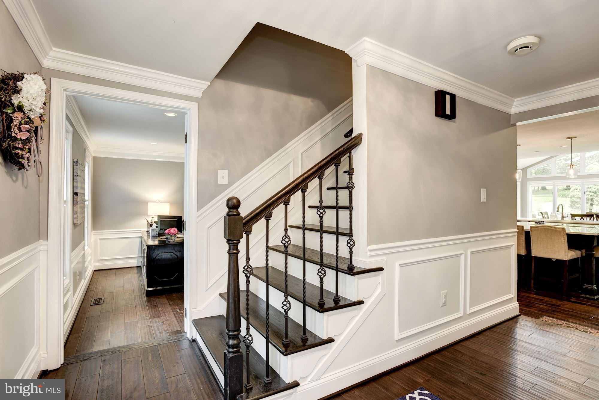1932 Barton Hill Road Reston, VA 20191 - Photo 2 of 75