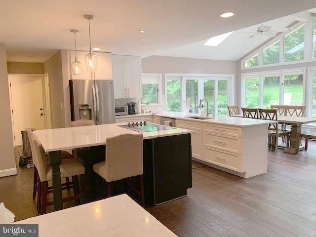 1932 Barton Hill Road Reston, VA 20191 - Photo 18 of 75