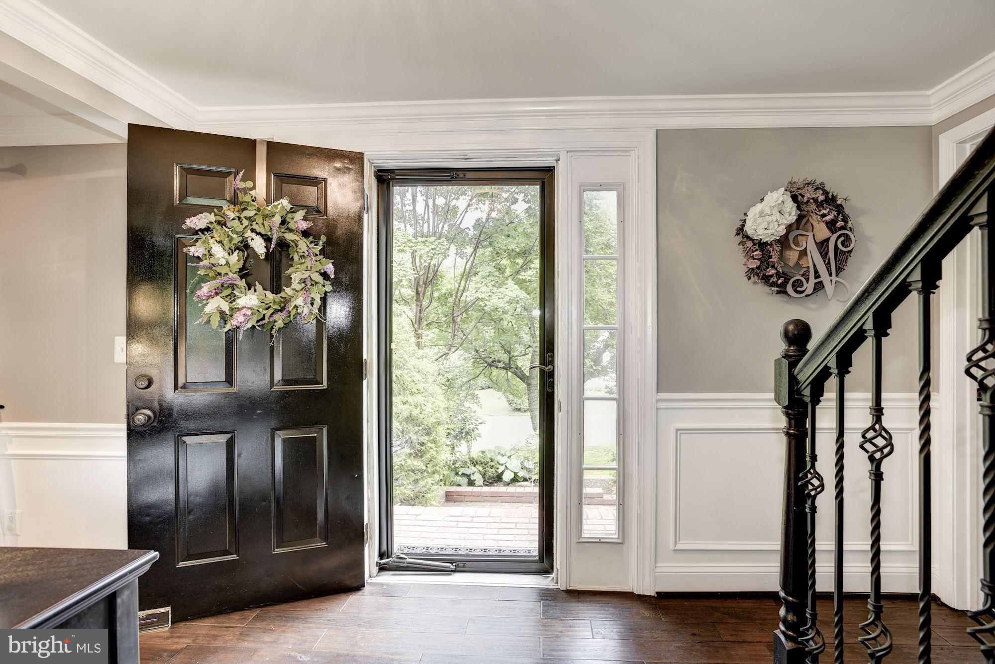 1932 Barton Hill Road Reston, VA 20191 - Photo 3 of 75