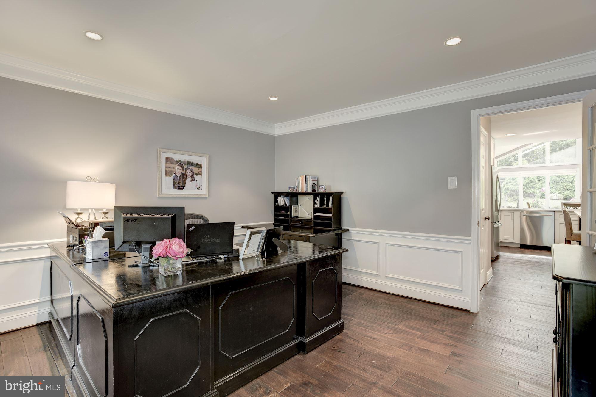 1932 Barton Hill Road Reston, VA 20191 - Photo 34 of 75