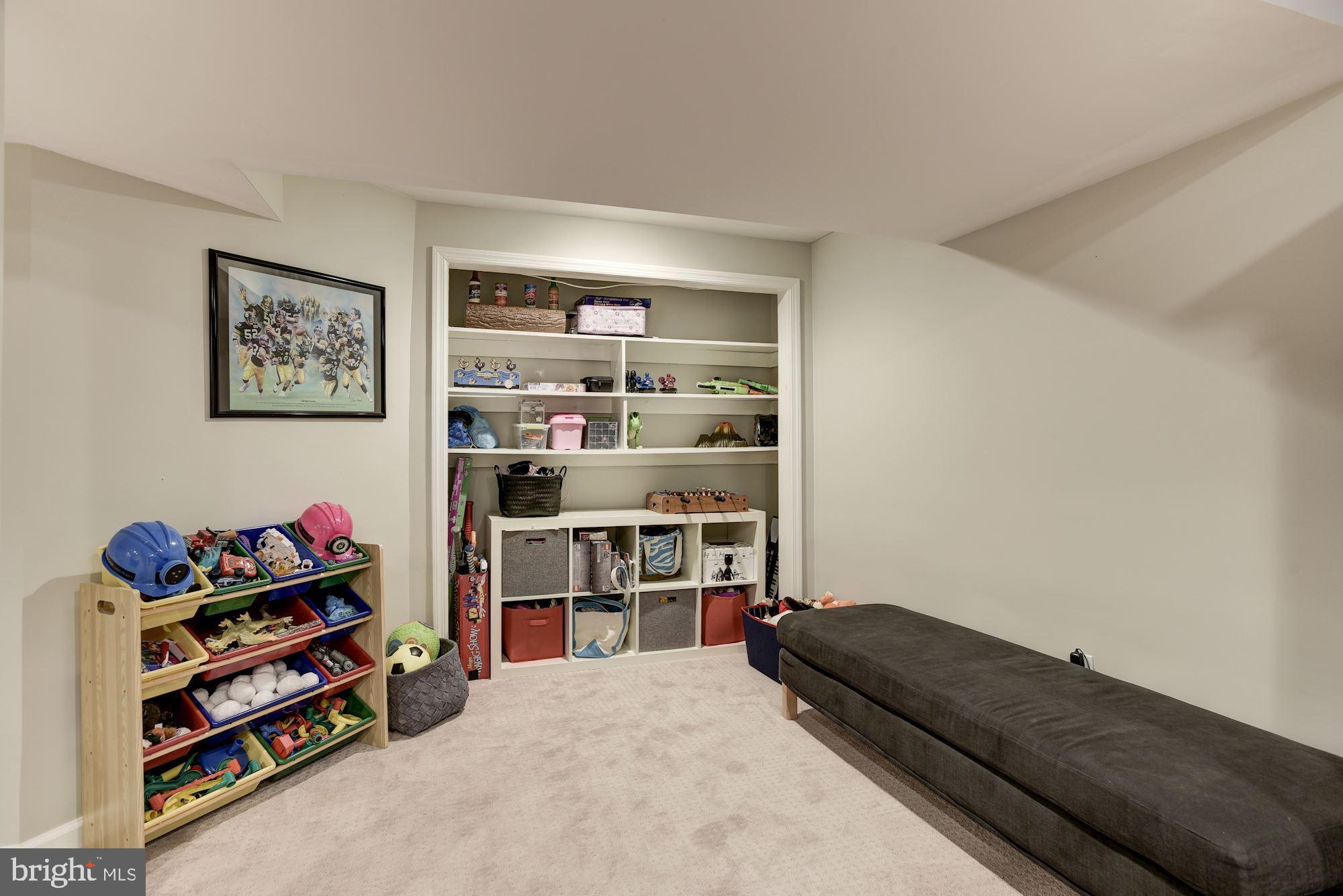 1932 Barton Hill Road Reston, VA 20191 - Photo 54 of 75