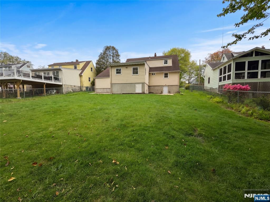 616 River Road Teaneck, NJ 07666 - Photo 31 of 40