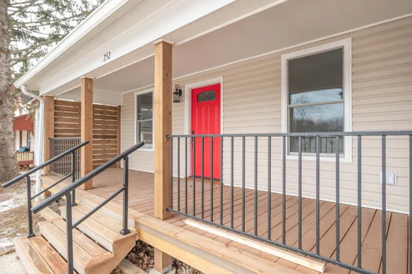 $270,000 | 252 South Main Street, Cloverdale, IN 46120