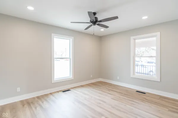 $299,999 | 252 South Main Street, Cloverdale, IN 46120