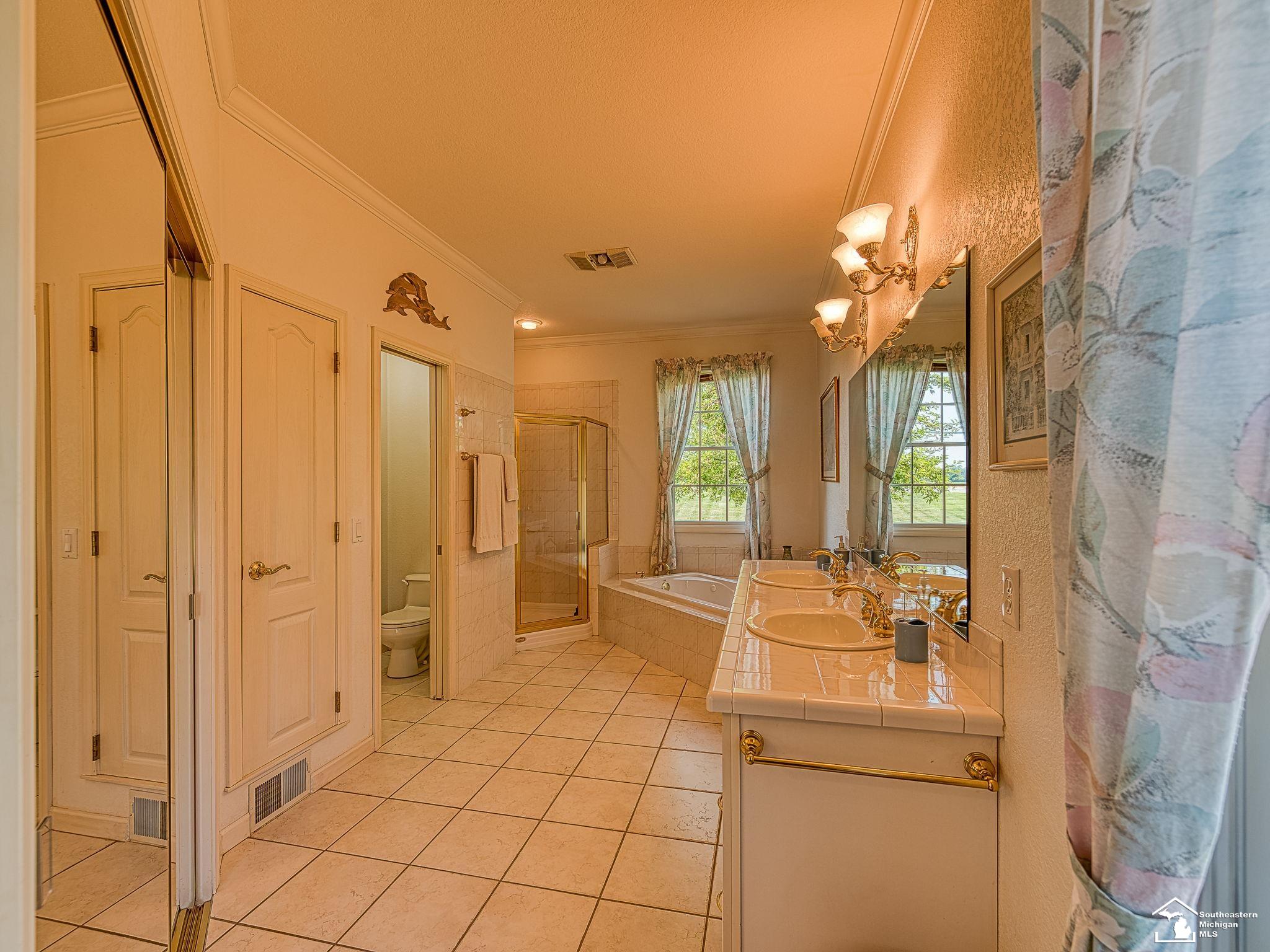 2686 South Custer Road Monroe, MI 48161 - Photo 5 of 46