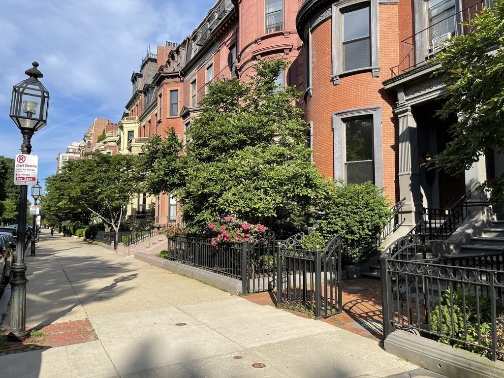 74 Commonwealth Avenue, Unit 8 Boston, MA 02116 - Photo 2 of 18