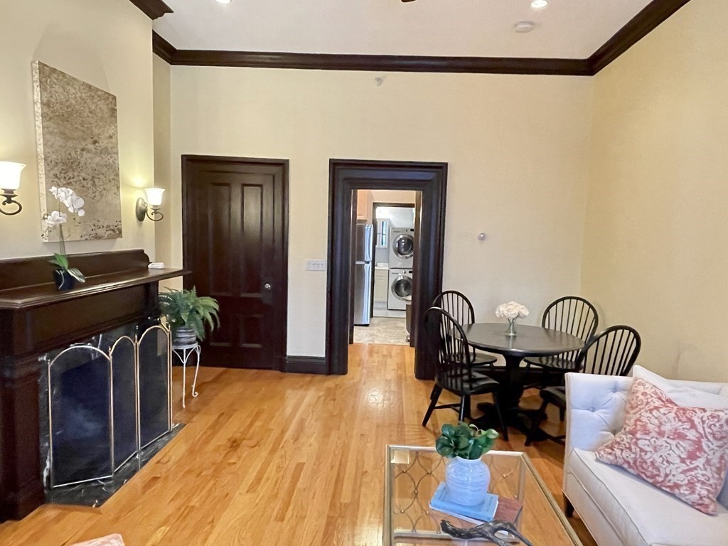 74 Commonwealth Avenue, Unit 8 Boston, MA 02116 - Photo 5 of 18