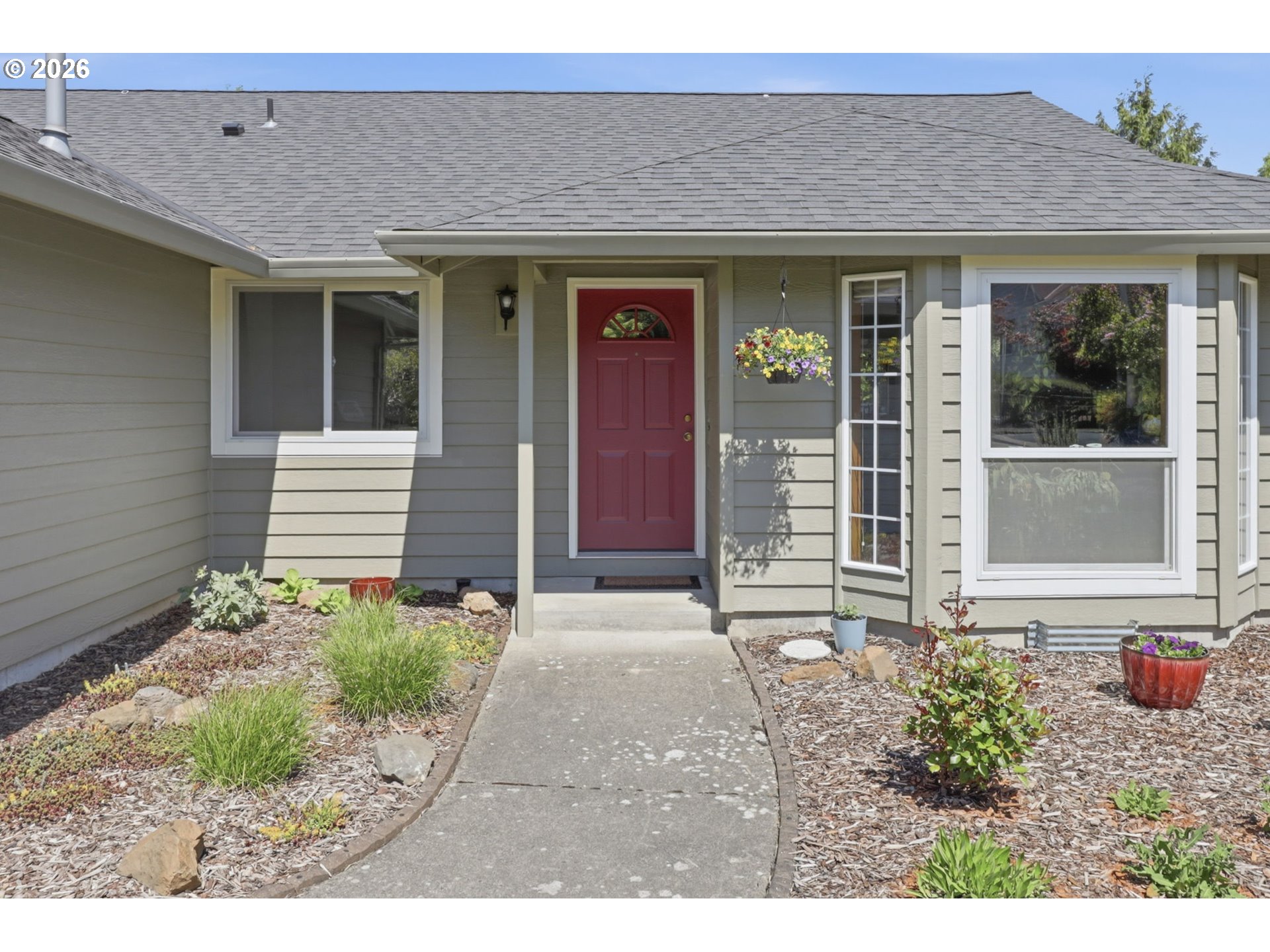 10727 Southeast Rex Street Portland, OR 97266 - Photo 2 of 42