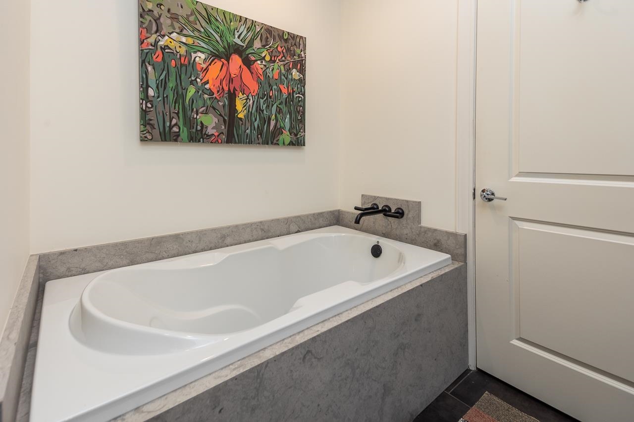 717 Riverside Drive, Unit 109 Memphis, TN 38103 - Photo 17 of 40