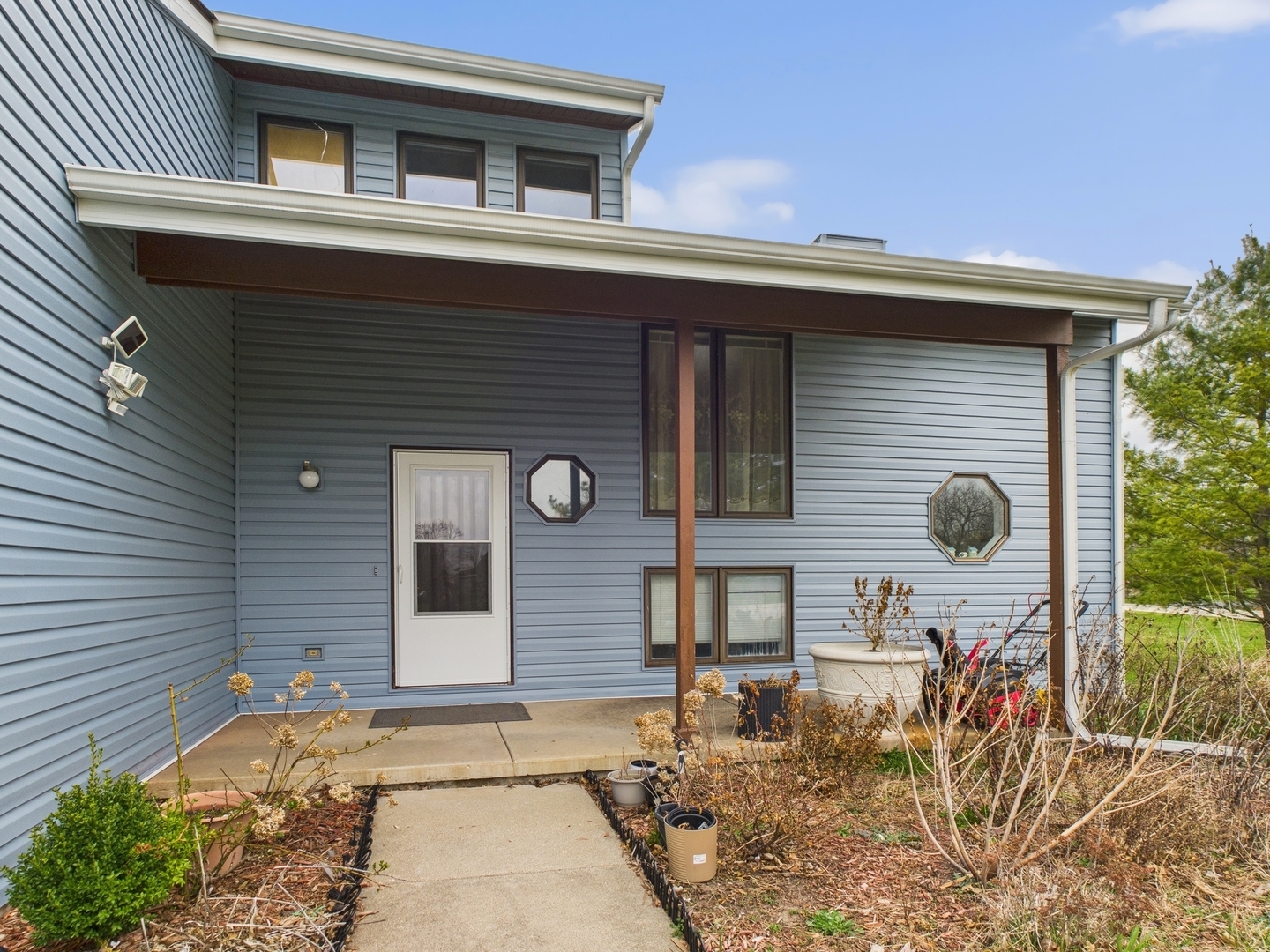 15840 Overlook Lane Huntley, IL 60142 - Photo 3 of 42 a house view with a outdoor space