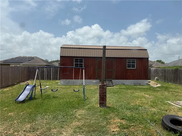 $2,395 | 2334 Luzius Drive, Corpus Christi, TX 78418