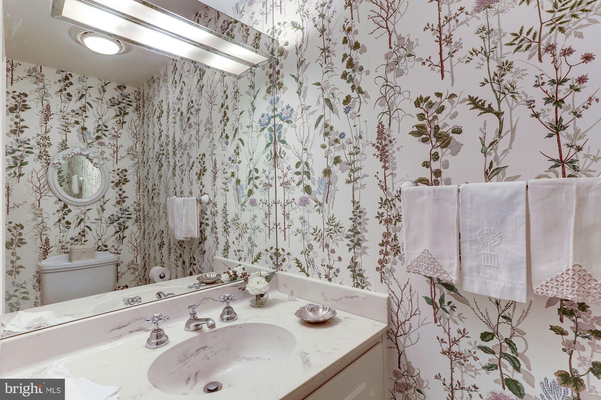 4401 Tournay Road Bethesda, MD 20816 - Photo 20 of 39 Bathroom