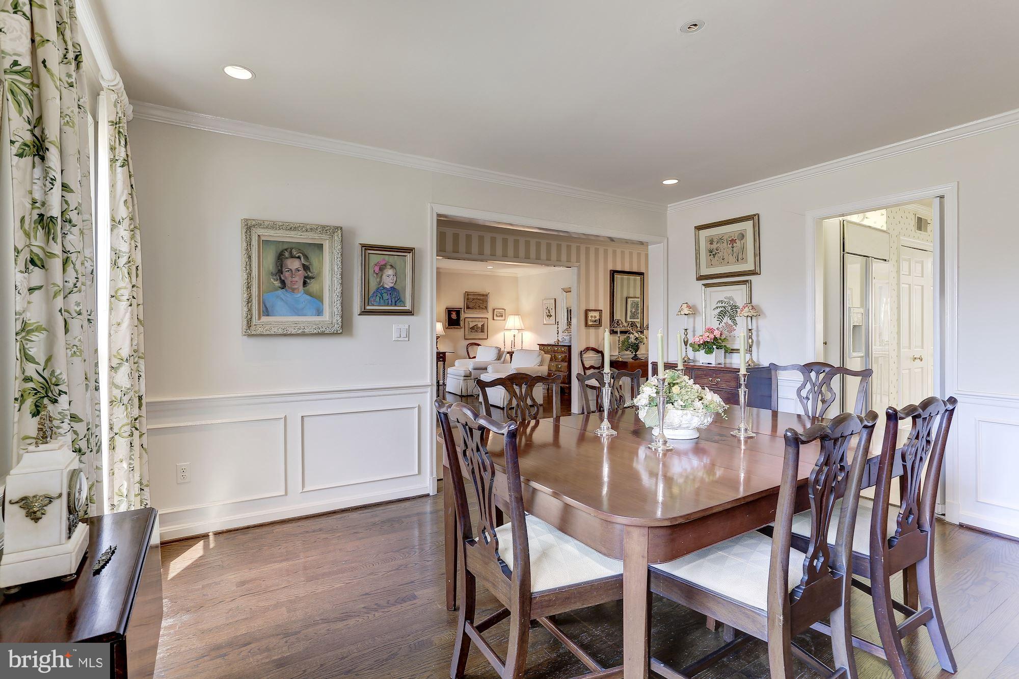 4401 Tournay Road Bethesda, MD 20816 - Photo 9 of 39 Dining room