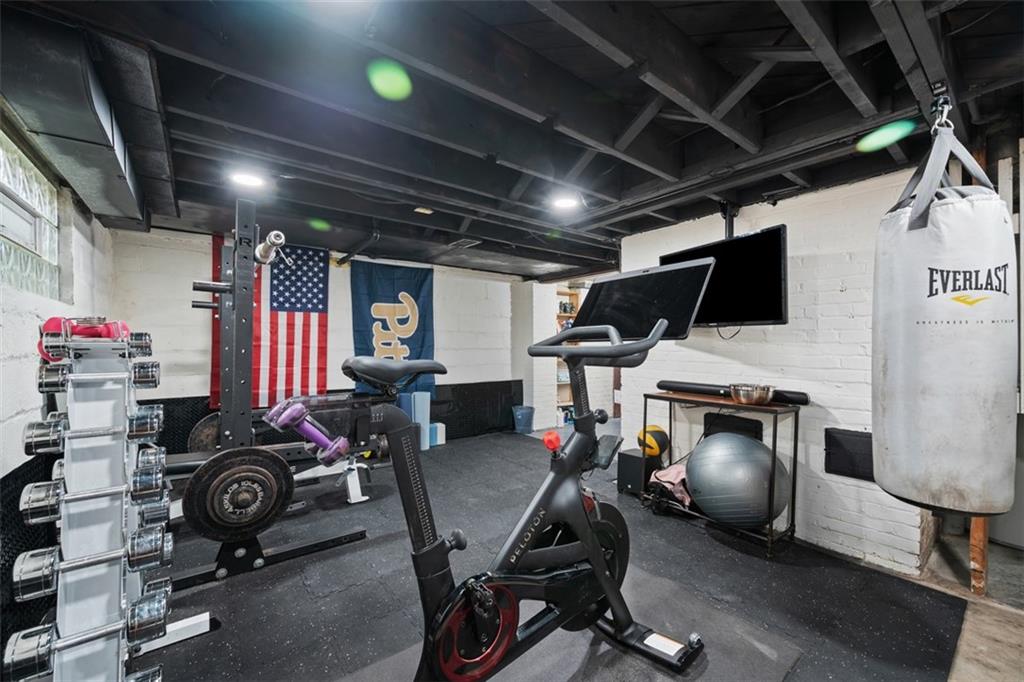 106 Sycamore Drive Pittsburgh, PA 15237 - Photo 29 of 41 a view of a room with gym equipment