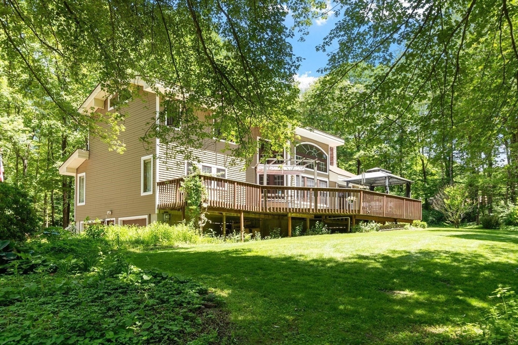 112 Elm Street Auburn, MA 01501 - Photo 31 of 42