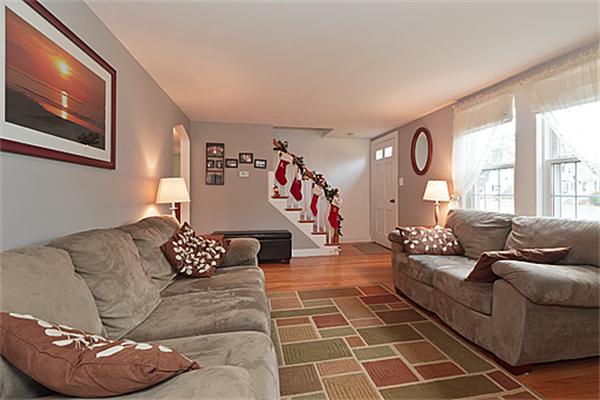 32 Mayflower Road Woburn, MA 01801 - Photo 12 of 30 Gallery Image 12