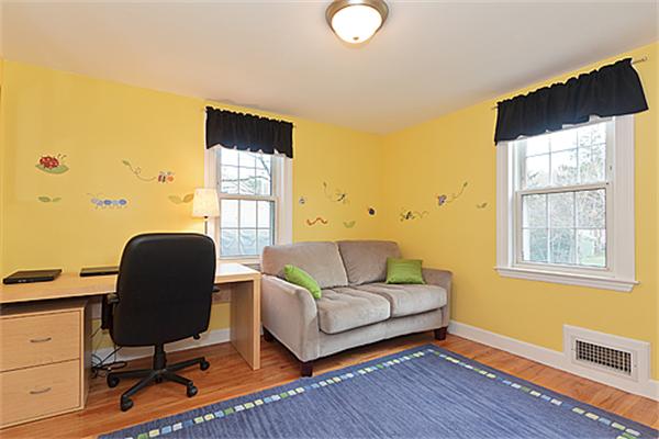 32 Mayflower Road Woburn, MA 01801 - Photo 15 of 30 Gallery Image 15