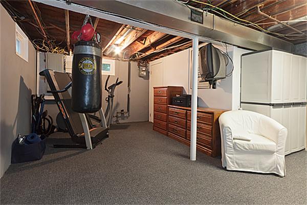 32 Mayflower Road Woburn, MA 01801 - Photo 25 of 30 Gallery Image 25